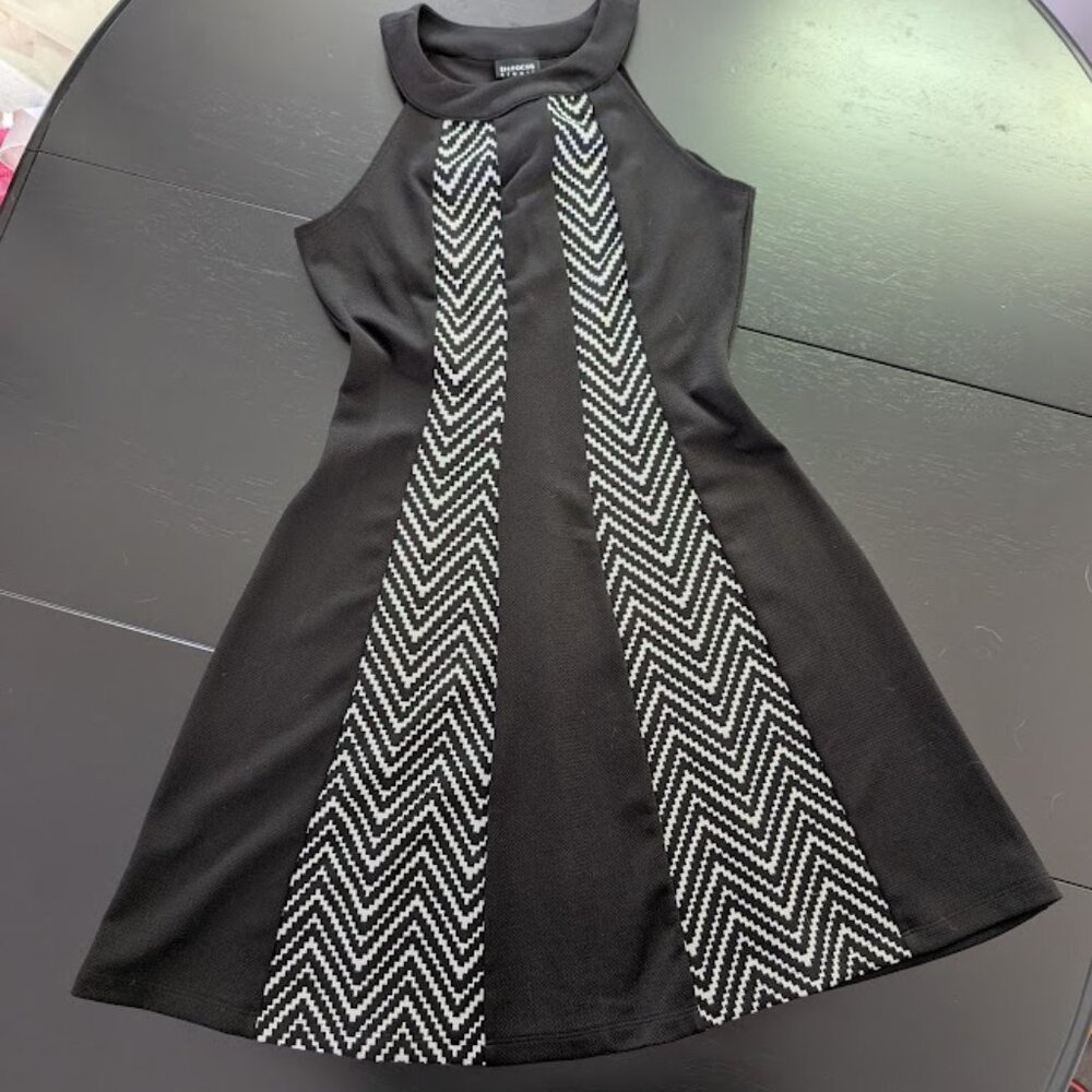 Sleeveless dress